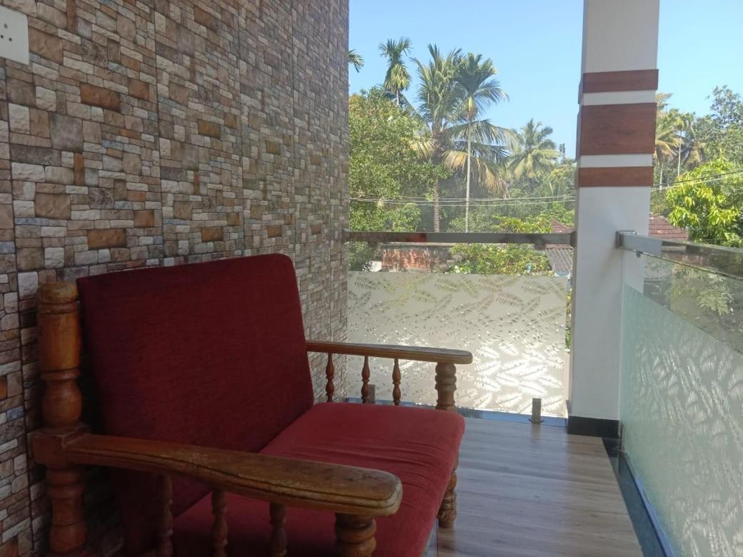 Dayout Regency Alappuzha Экстерьер фото